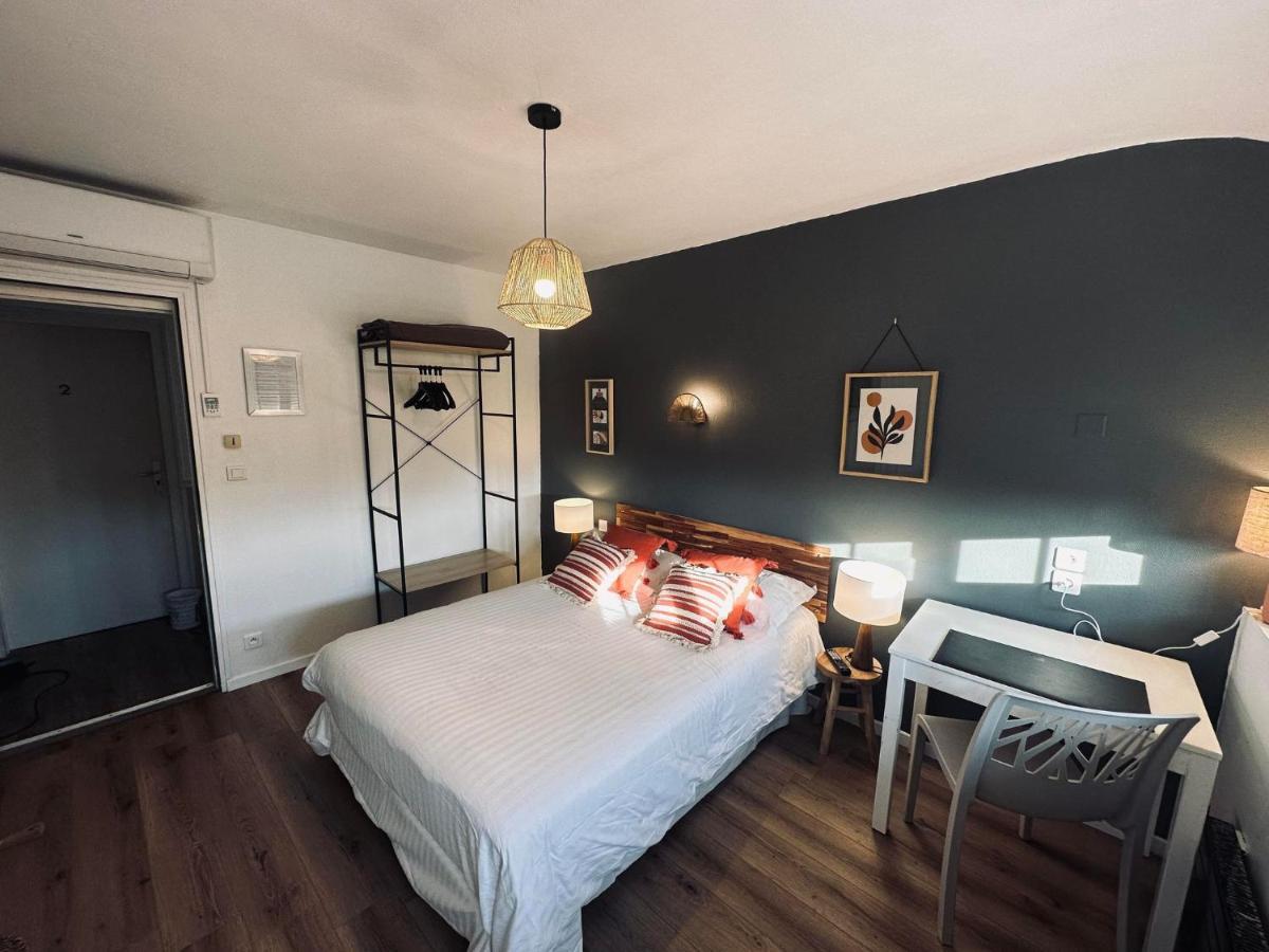 La Promenade Hotel Coings Kültér fotó