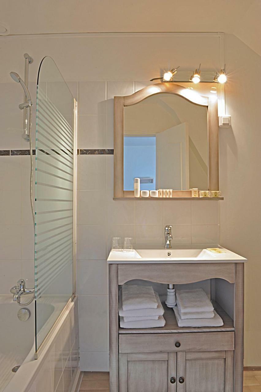 La Promenade Hotel Coings Kültér fotó